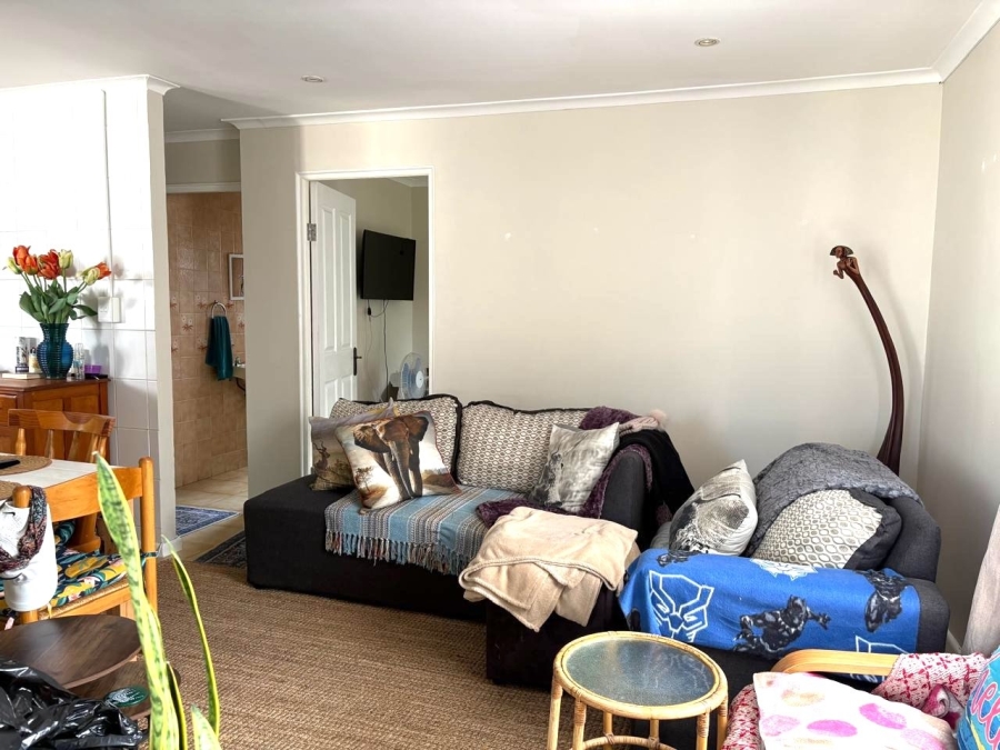 To Let 2 Bedroom Property for Rent in Sunnydale Western Cape